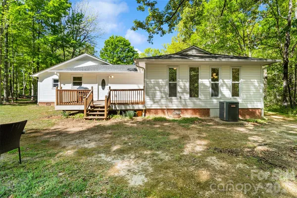 $475,000 | 5801 Lindenwood Drive, Matthews, NC 28104