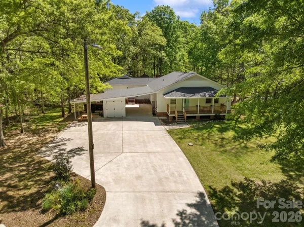 $475,000 | 5801 Lindenwood Drive, Matthews, NC 28104