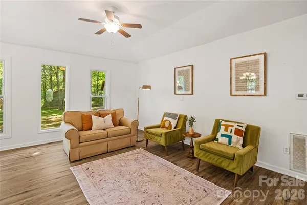 $475,000 | 5801 Lindenwood Drive, Matthews, NC 28104