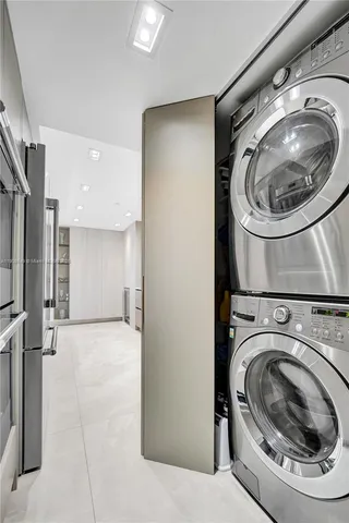 $11,500 | 19667 Turnberry Way, Unit 27J, Aventura, FL 33180