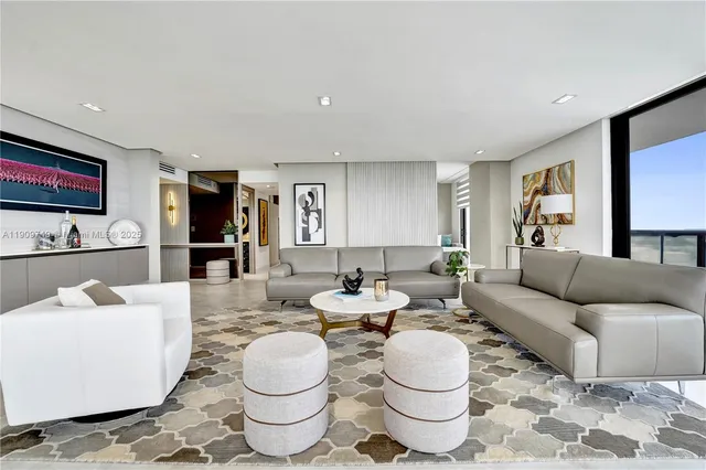 $11,500 | 19667 Turnberry Way, Unit 27J, Aventura, FL 33180