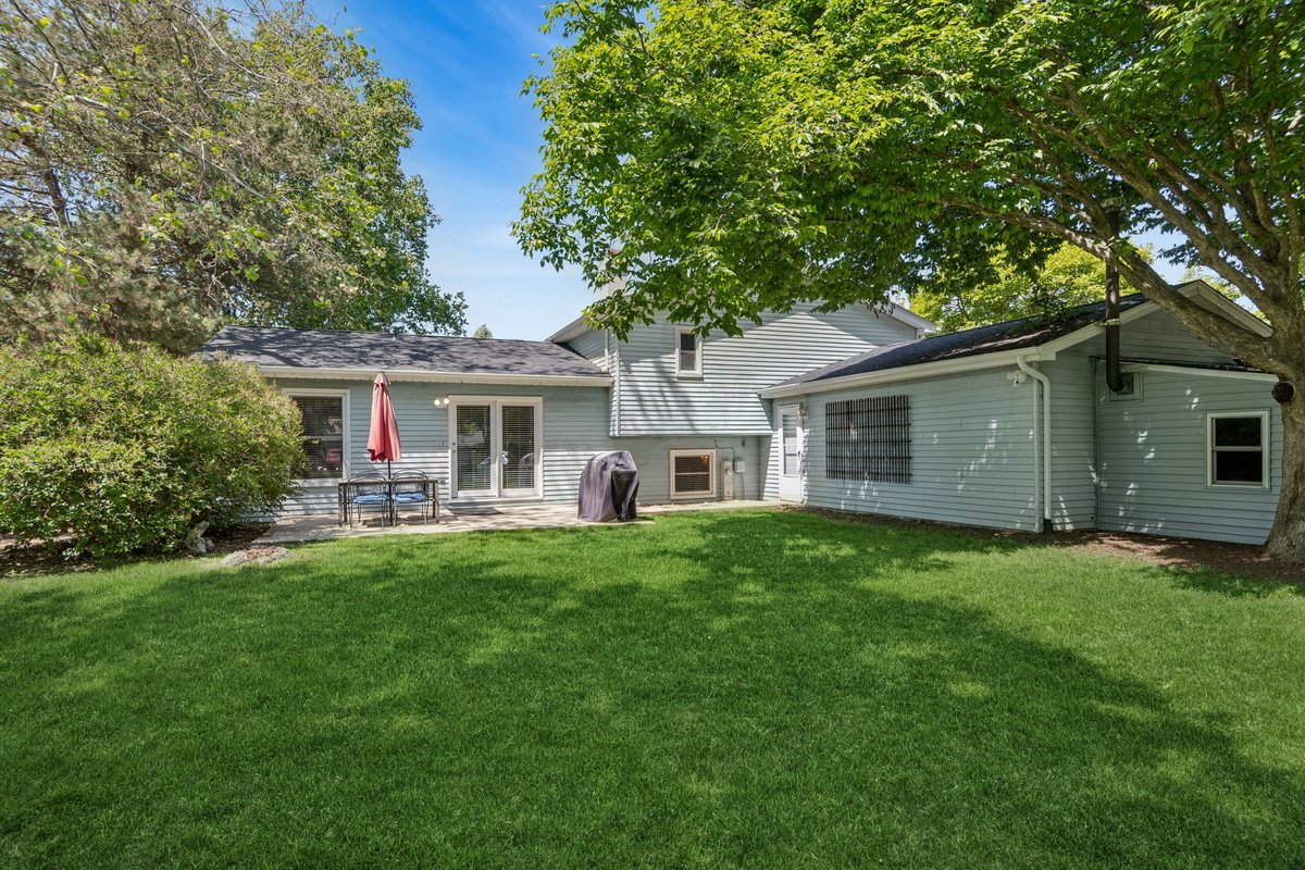 28W691 Leverenz Road Naperville, IL 60564 - Photo 19 of 29