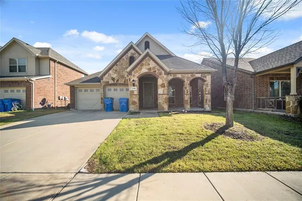 $2,600 | 2306 Lucerne Drive, Rowlett, TX 75089