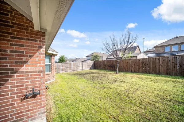 $2,600 | 2306 Lucerne Drive, Rowlett, TX 75089
