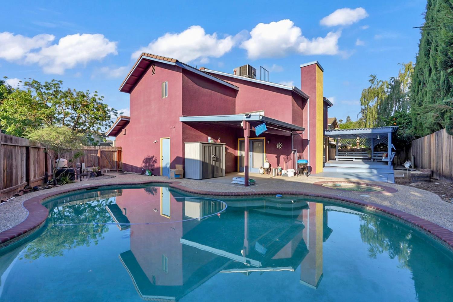 2809 Fleming Court Modesto, CA 95356 - Photo 27 of 34 a swimming pool view with a outdoor seating