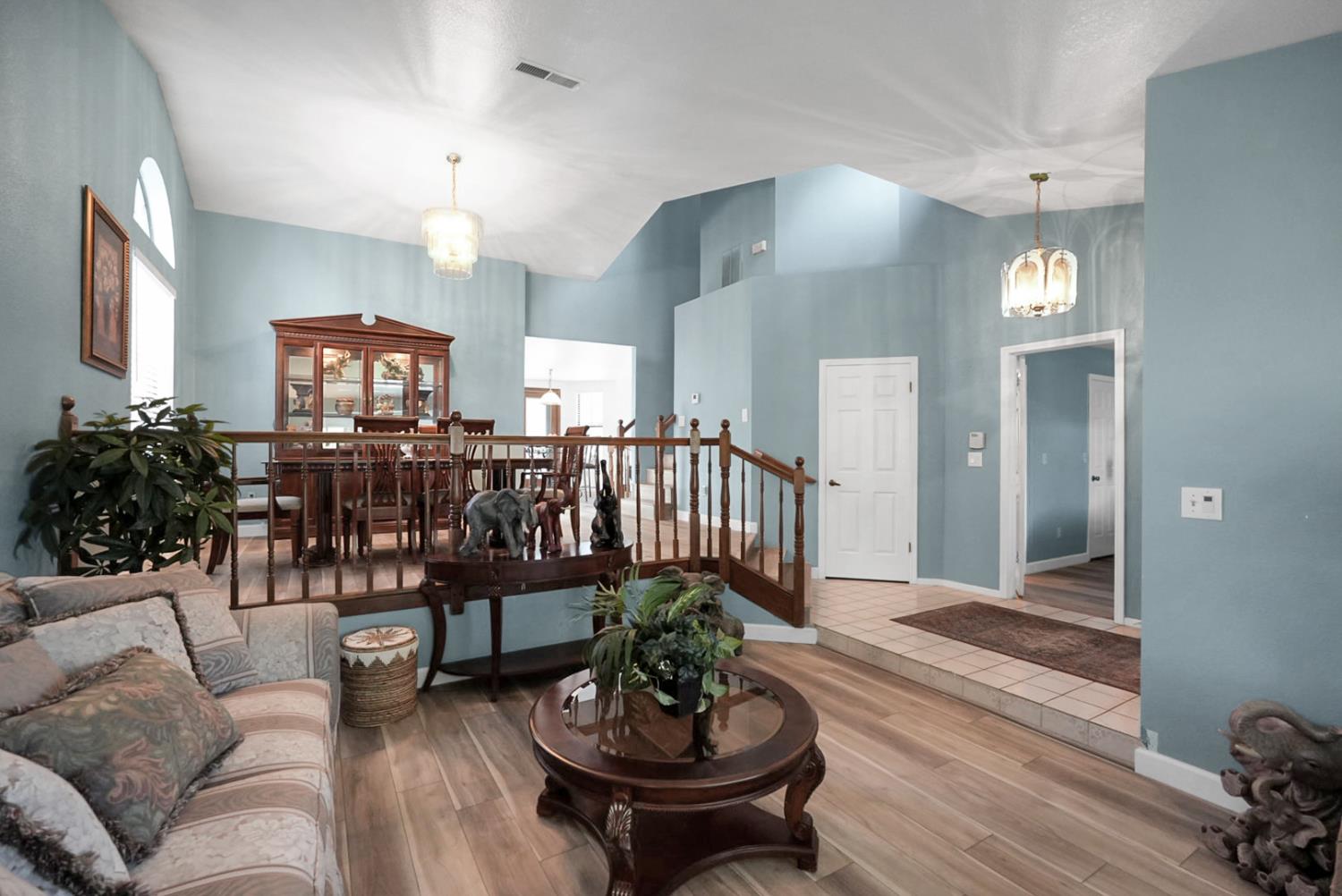 2809 Fleming Court Modesto, CA 95356 - Photo 5 of 34 a living room with furniture and wooden floor