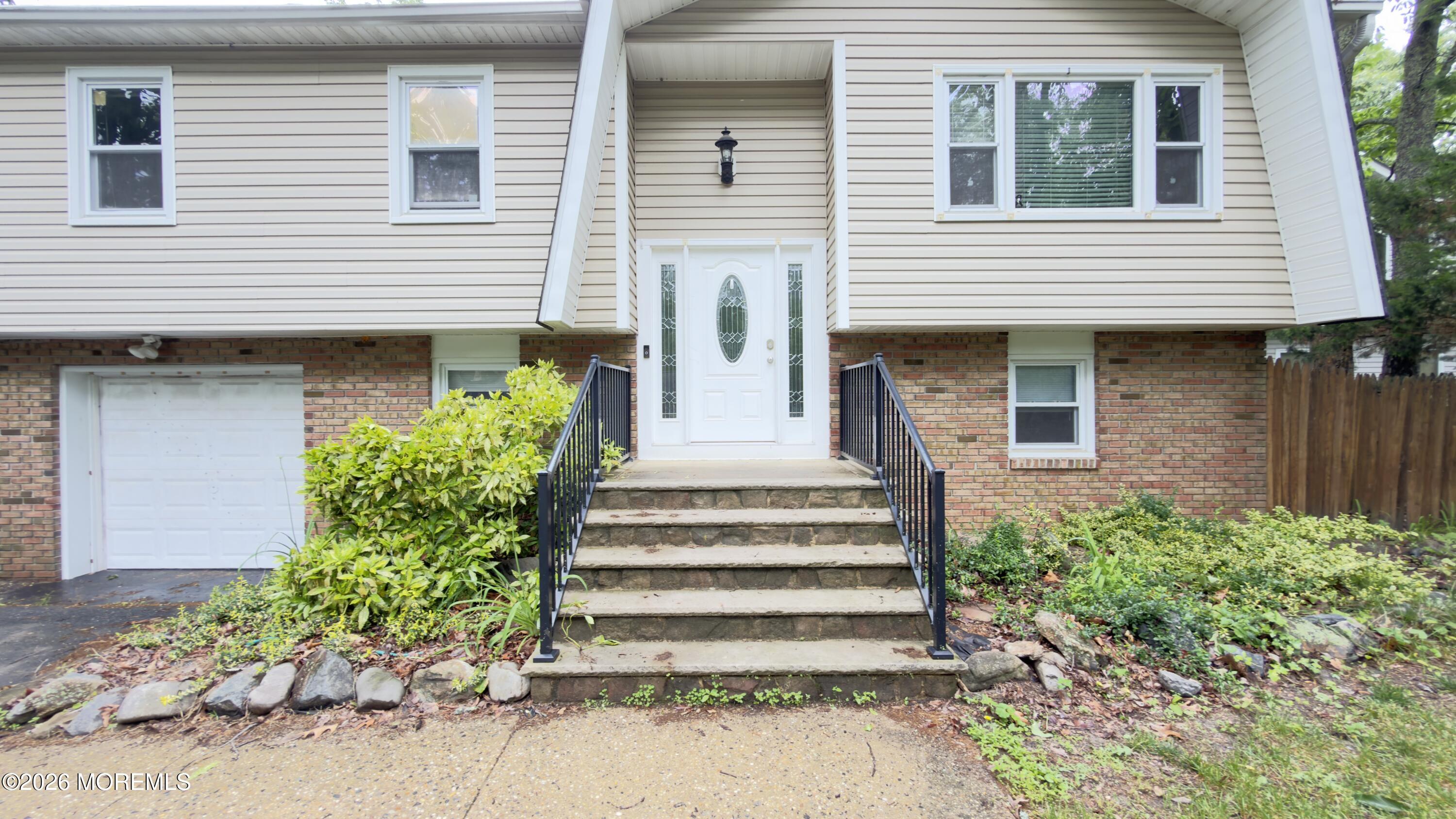 11 Maple Street Jackson, NJ 08527 - Photo 3 of 33 Front Enterence