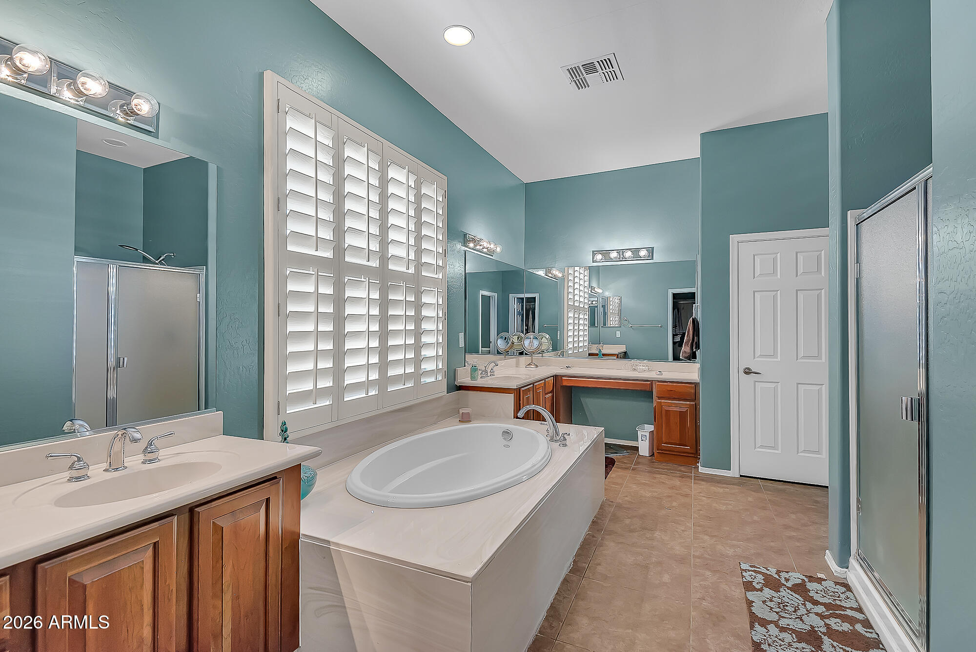 41213 North River Bend Road Phoenix, AZ 85086 - Photo 16 of 30 Primary Bathroom
