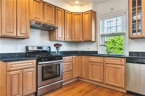 $600,000 | 68 East Manning Street, Unit 1, Providence, RI 02906
