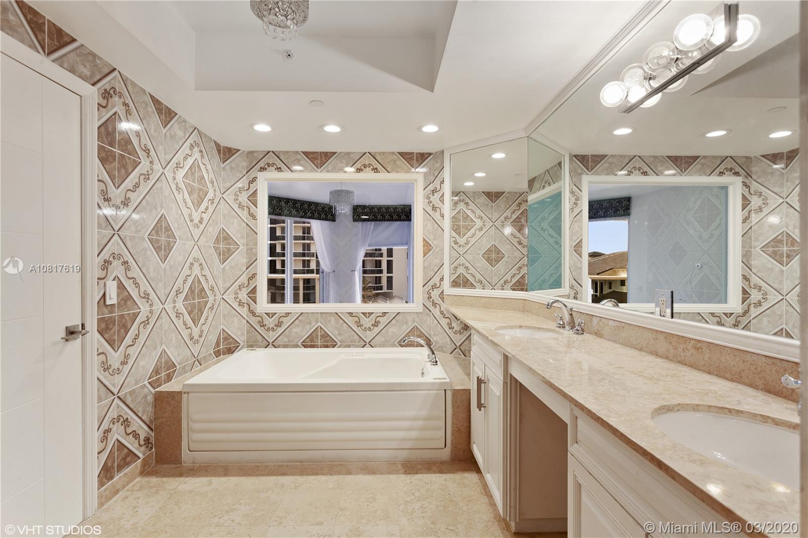 4779 Collins Avenue, Unit 604 Miami Beach, FL 33140 - Photo 11 of 57