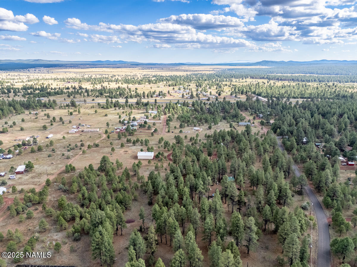 129 North Spitz Spring Road Parks, AZ 86018 - Photo 45 of 59 a view of city and mountain