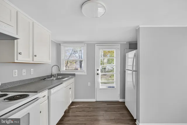 $279,000 | 208 Shenandoah Avenue, Winchester, VA 22601