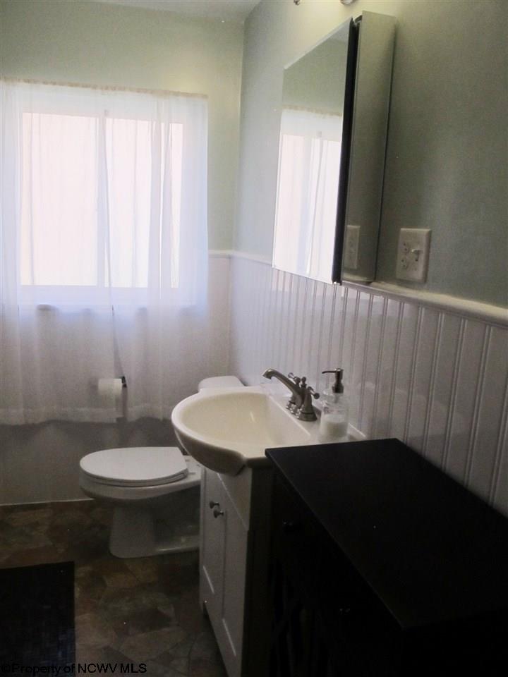 1376 Overhill Road Fairmont, WV 26554 - Photo 15 of 20 Gallery Image 15