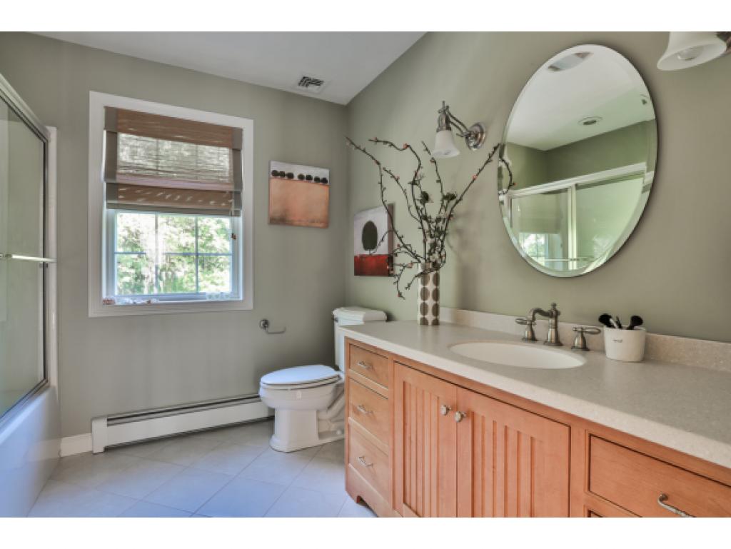 10 Flintlock Road Salem, NH 03079 - Photo 22 of 32
