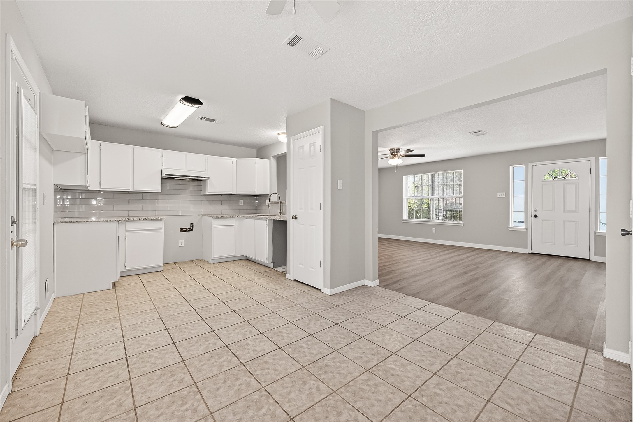 8617 Mapletwist Street Houston, TX 77083 - Photo 13 of 44