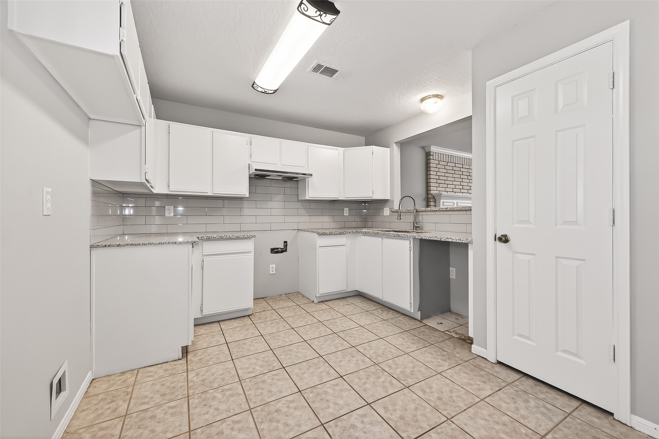 8617 Mapletwist Street Houston, TX 77083 - Photo 16 of 44