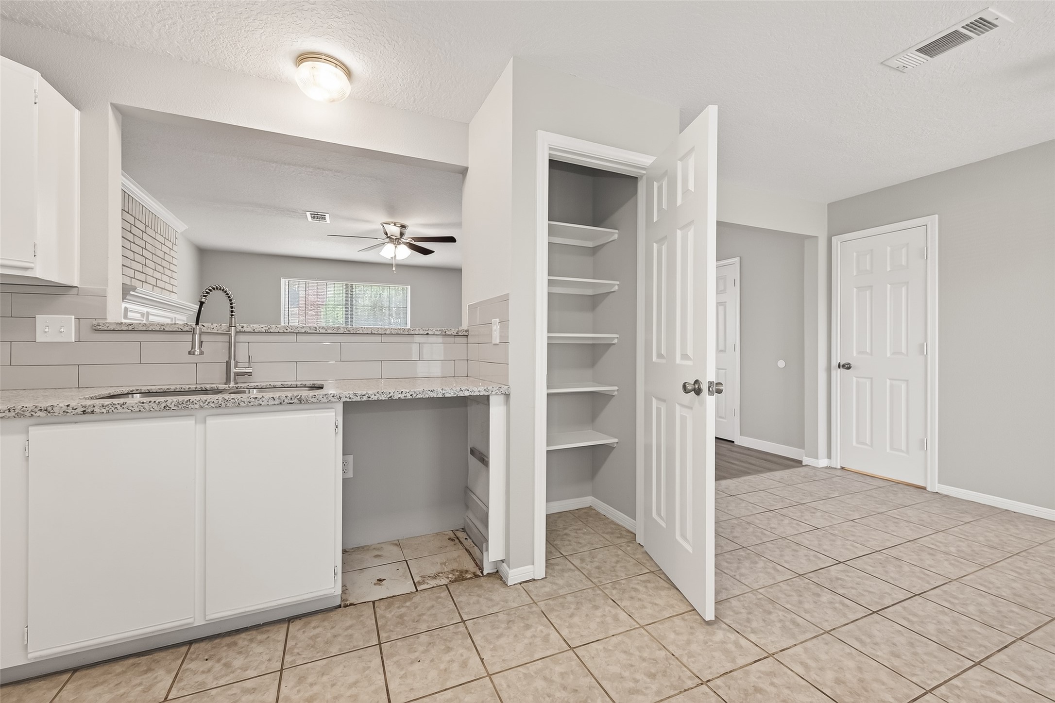 8617 Mapletwist Street Houston, TX 77083 - Photo 18 of 44