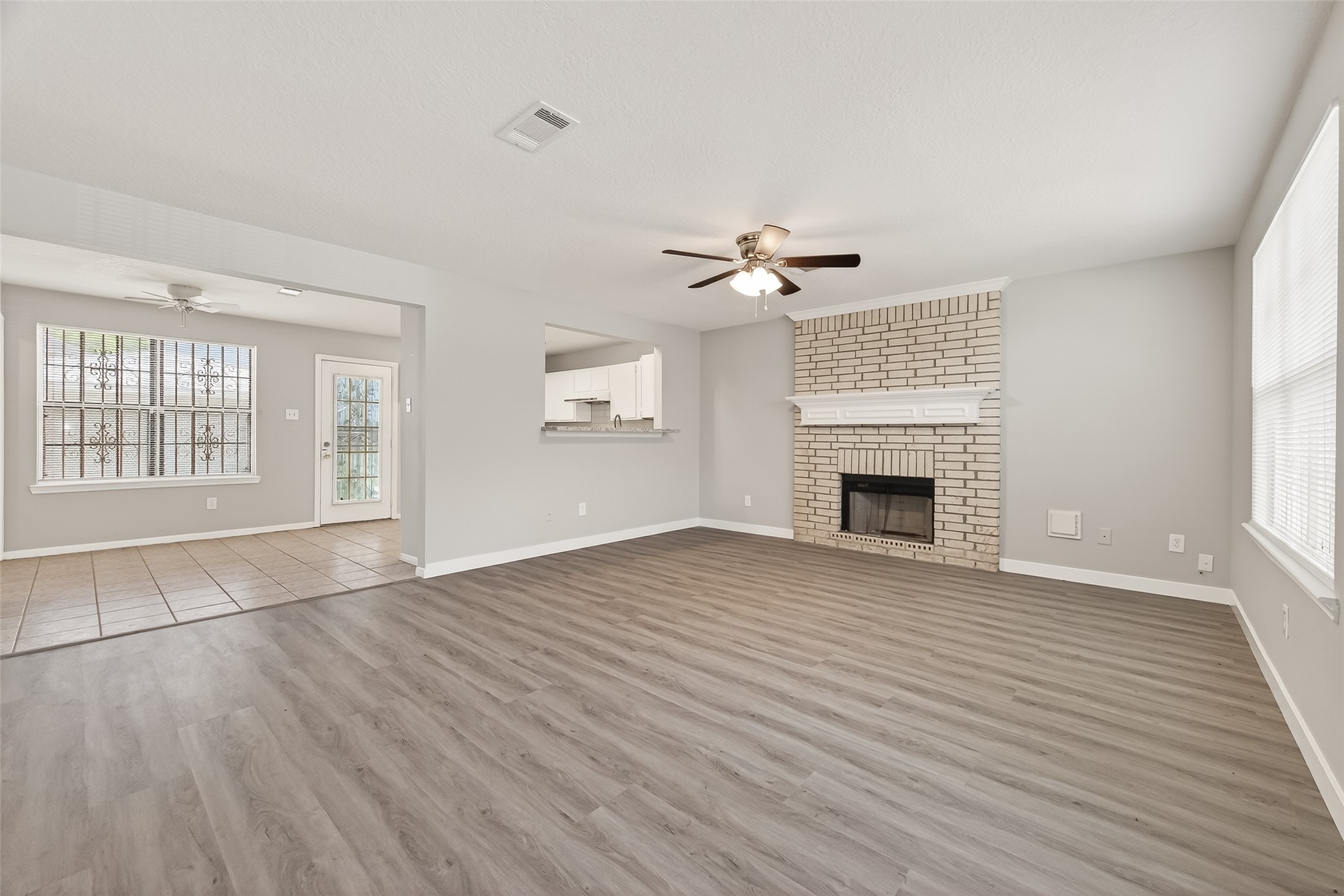 8617 Mapletwist Street Houston, TX 77083 - Photo 8 of 44