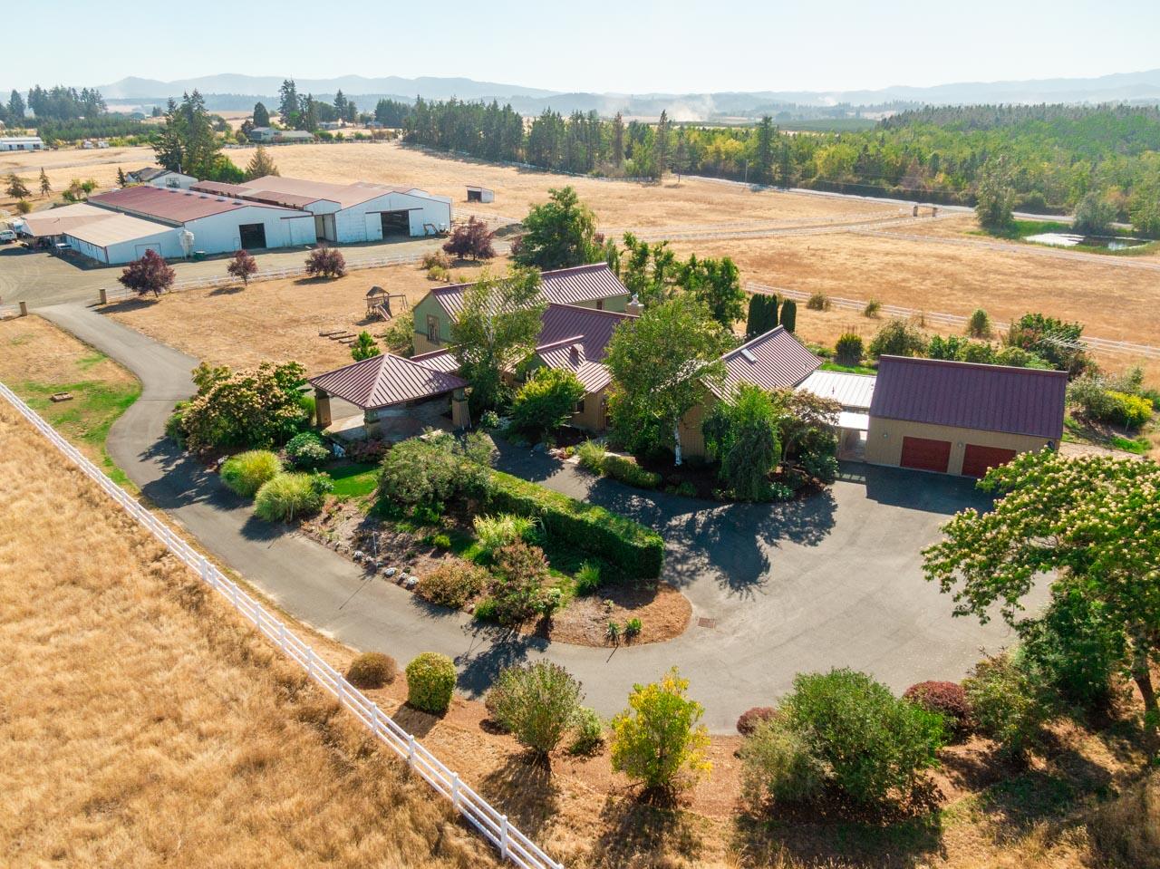 8290 Helmick Road Monmouth, OR 97361 - Photo 7 of 77 8290-Helmick-Rd-7