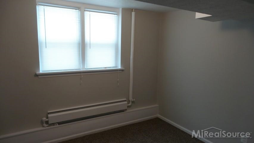 2557 West McNichols Road, Unit B7 Detroit, MI 48221 - Photo 15 of 20