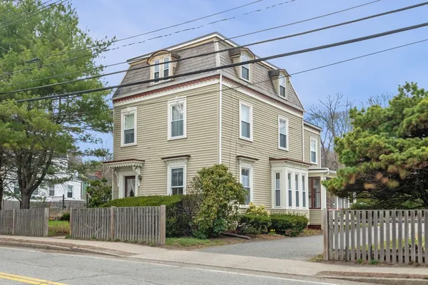 $349,000 | 79 Central Street, Unit 1, Ipswich, MA 01938