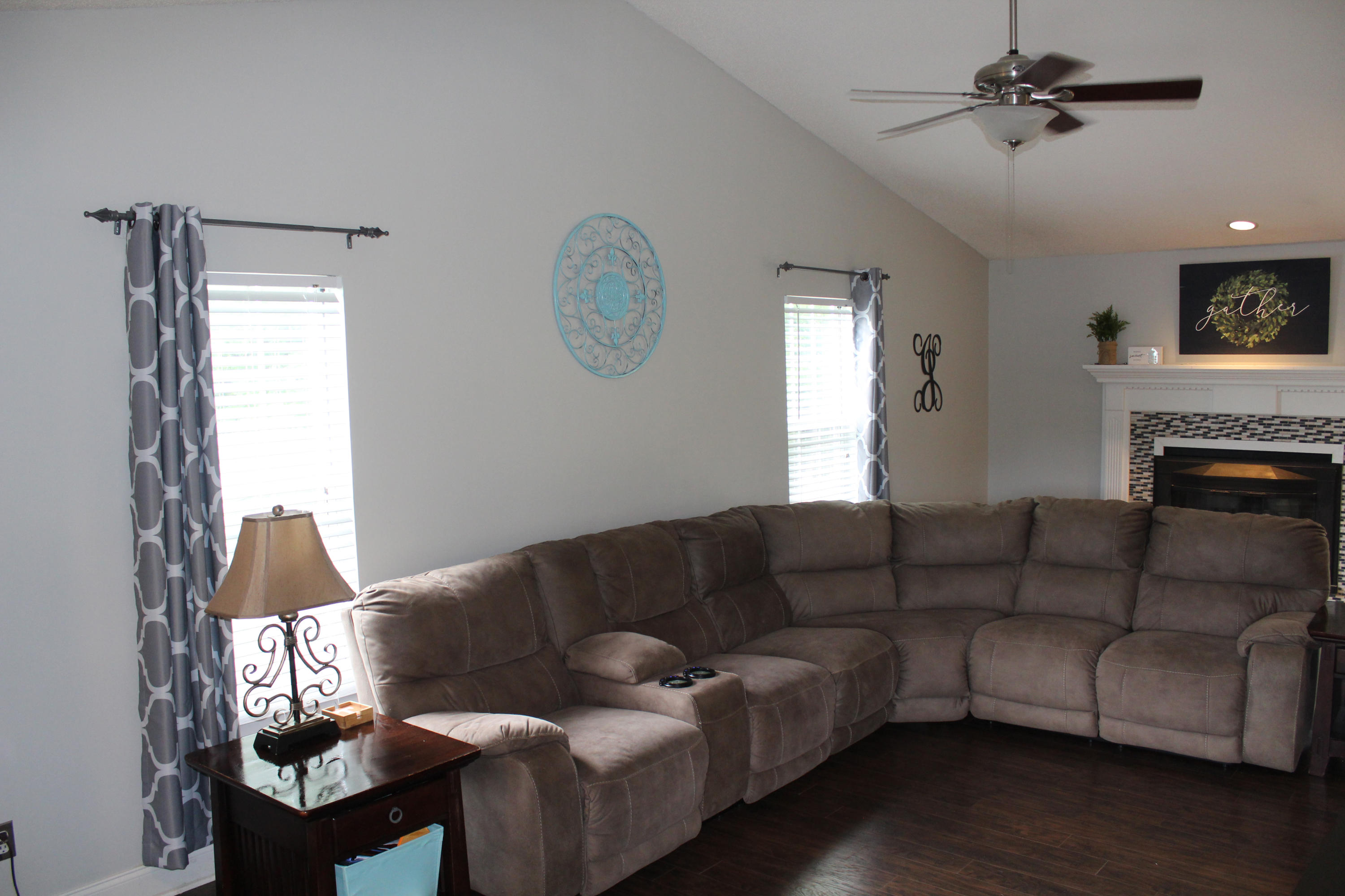 6429 Ridge Run Drive Knoxville, TN 37921 - Photo 3 of 23 Living Room 2