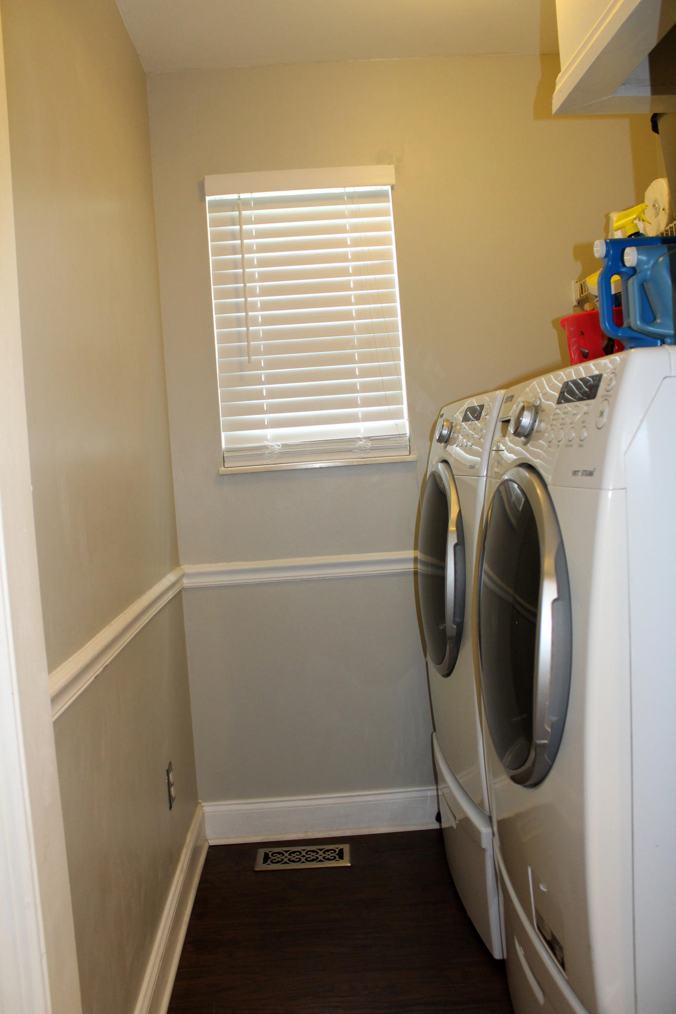 6429 Ridge Run Drive Knoxville, TN 37921 - Photo 8 of 23 laundry room