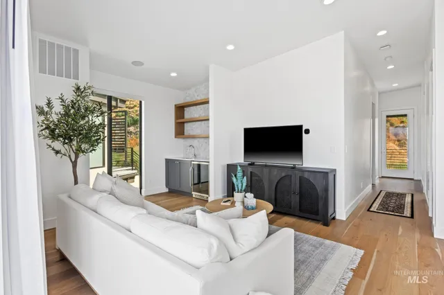 $1,499,900 | 885 East Joplin Lane, Eagle, ID 83616