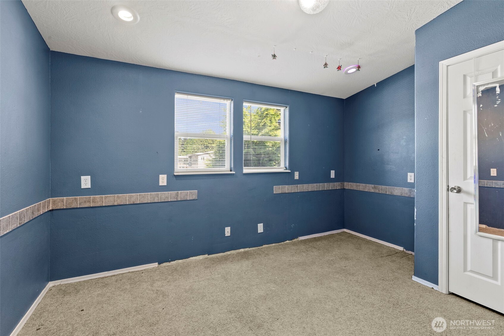 3568 Southwest 342nd Street Federal Way, WA 98023 - Photo 16 of 26