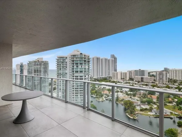$16,000 | 330 Sunny Isles Boulevard, Unit 52404, Sunny Isles Beach, FL 33160