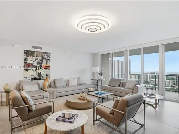 $20,000 | 330 Sunny Isles Boulevard, Unit 52404, Sunny Isles Beach, FL 33160