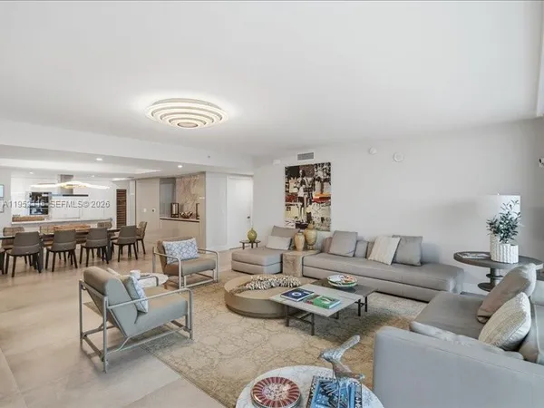 $20,000 | 330 Sunny Isles Boulevard, Unit 52404, Sunny Isles Beach, FL 33160