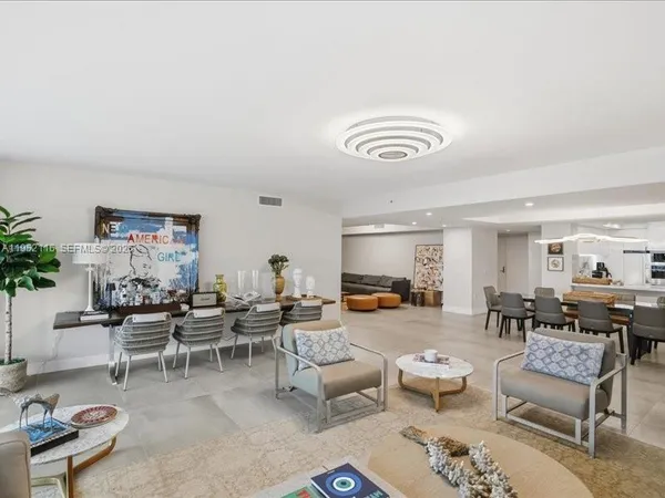 $20,000 | 330 Sunny Isles Boulevard, Unit 52404, Sunny Isles Beach, FL 33160