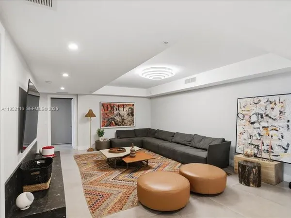 $20,000 | 330 Sunny Isles Boulevard, Unit 52404, Sunny Isles Beach, FL 33160