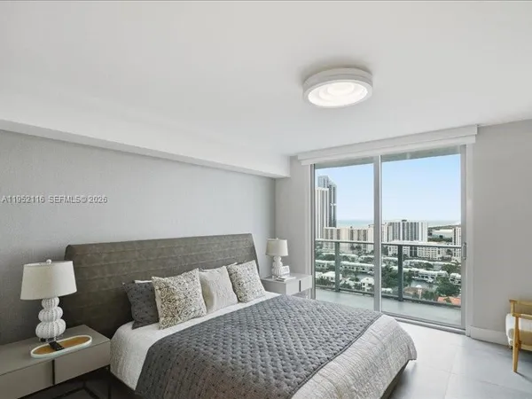 $20,000 | 330 Sunny Isles Boulevard, Unit 52404, Sunny Isles Beach, FL 33160