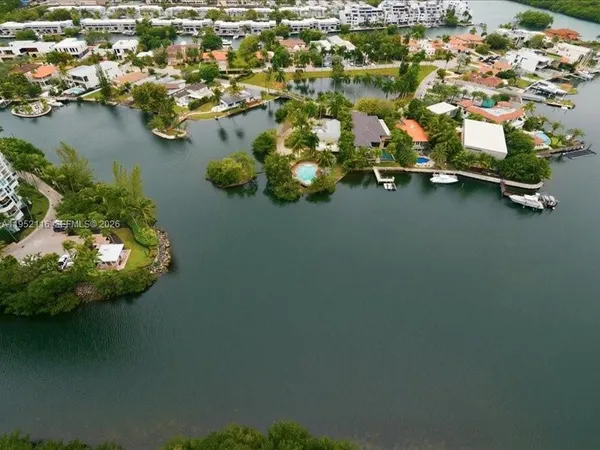 $20,000 | 330 Sunny Isles Boulevard, Unit 52404, Sunny Isles Beach, FL 33160