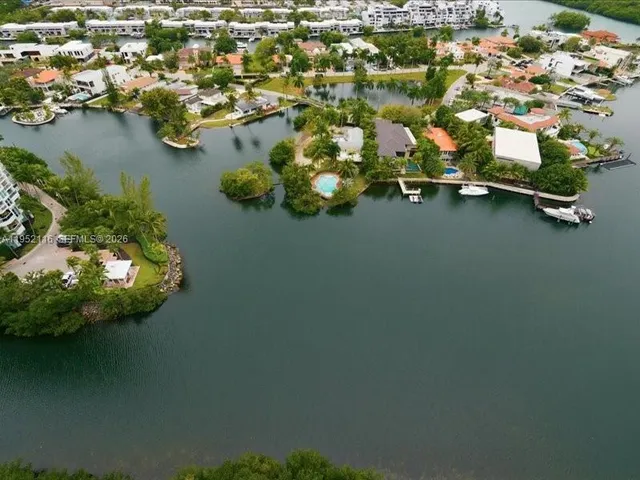 $16,000 | 330 Sunny Isles Boulevard, Unit 52404, Sunny Isles Beach, FL 33160