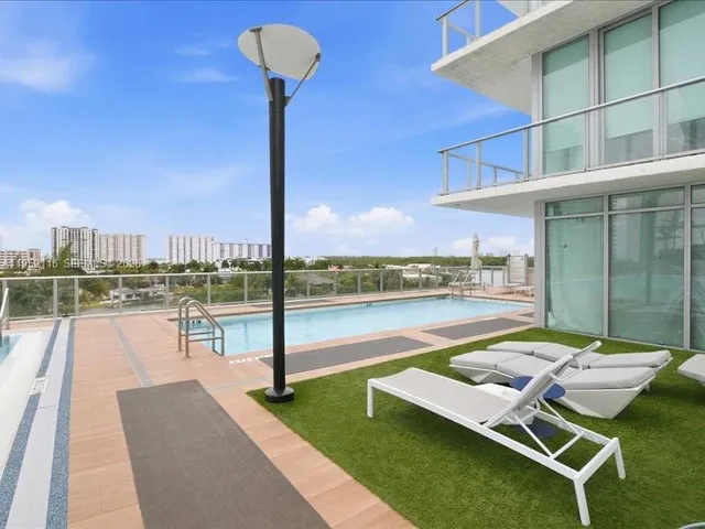 $16,000 | 330 Sunny Isles Boulevard, Unit 52404, Sunny Isles Beach, FL 33160