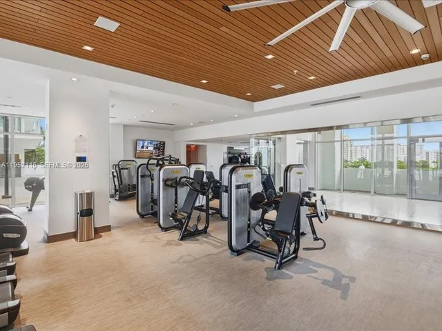 $16,000 | 330 Sunny Isles Boulevard, Unit 52404, Sunny Isles Beach, FL 33160