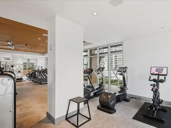 $20,000 | 330 Sunny Isles Boulevard, Unit 52404, Sunny Isles Beach, FL 33160