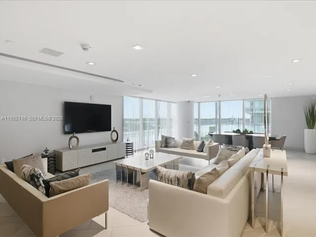 $16,000 | 330 Sunny Isles Boulevard, Unit 52404, Sunny Isles Beach, FL 33160