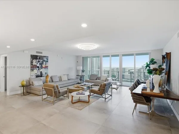 $20,000 | 330 Sunny Isles Boulevard, Unit 52404, Sunny Isles Beach, FL 33160