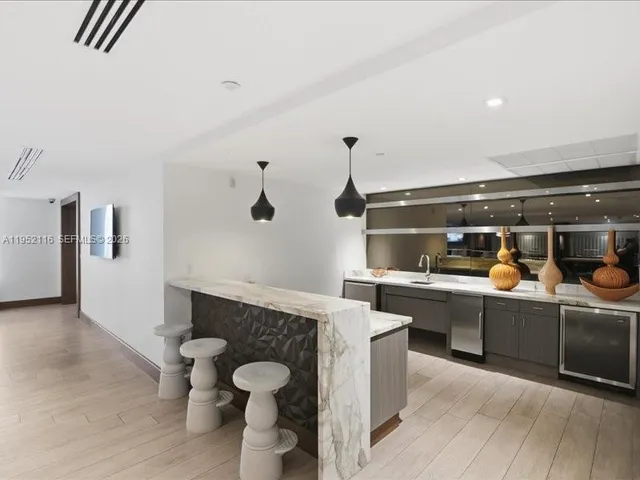 $16,000 | 330 Sunny Isles Boulevard, Unit 52404, Sunny Isles Beach, FL 33160