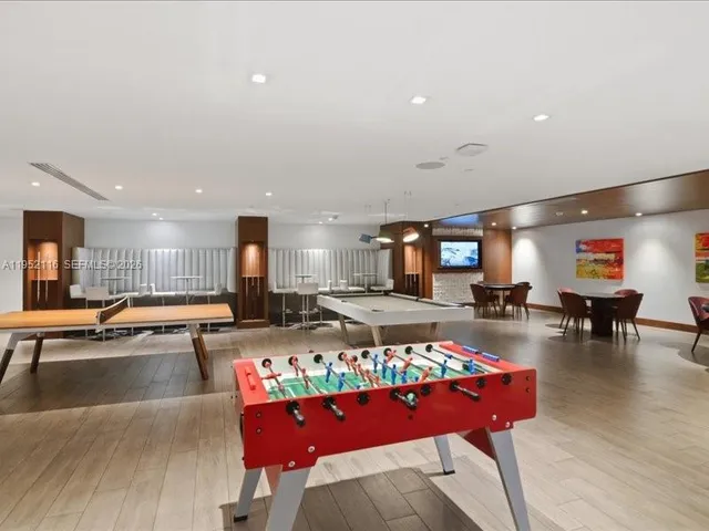 $16,000 | 330 Sunny Isles Boulevard, Unit 52404, Sunny Isles Beach, FL 33160