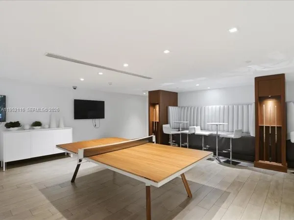 $20,000 | 330 Sunny Isles Boulevard, Unit 52404, Sunny Isles Beach, FL 33160