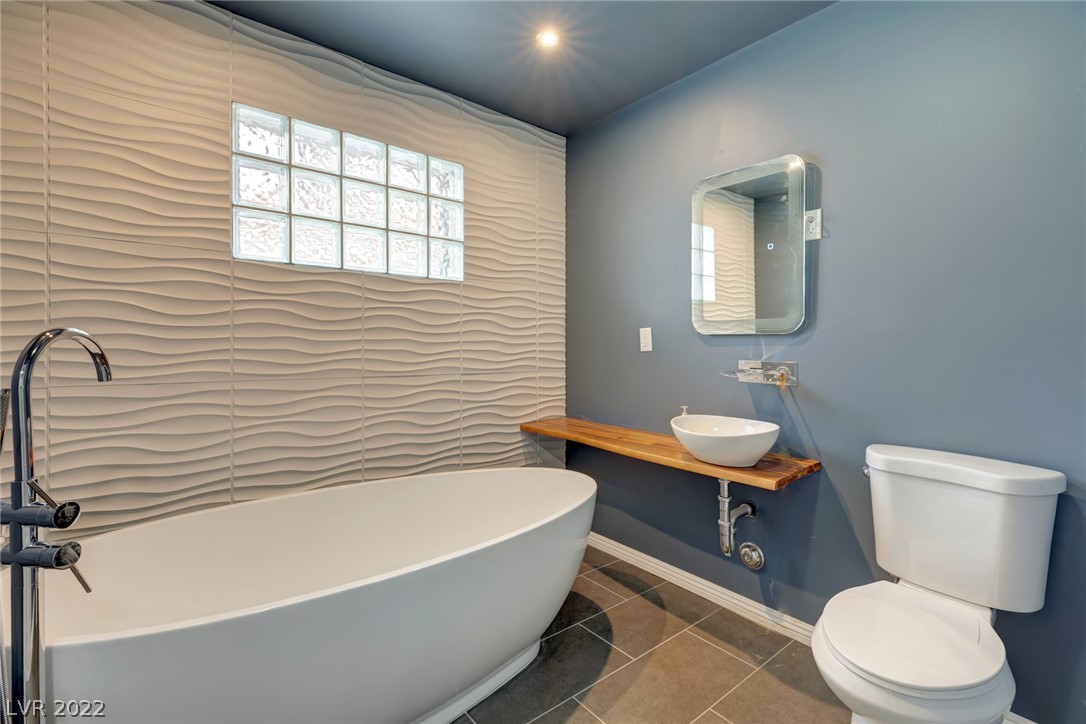 2217 Santa Rosa Drive Las Vegas, NV 89104 - Photo 2 of 28