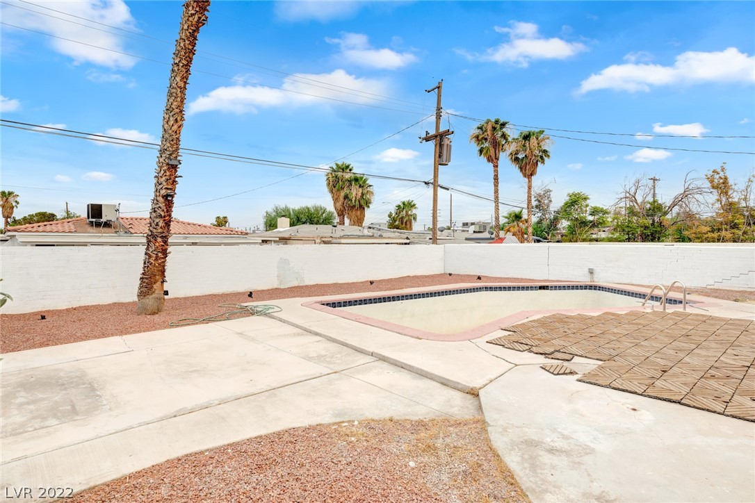 2217 Santa Rosa Drive Las Vegas, NV 89104 - Photo 25 of 28