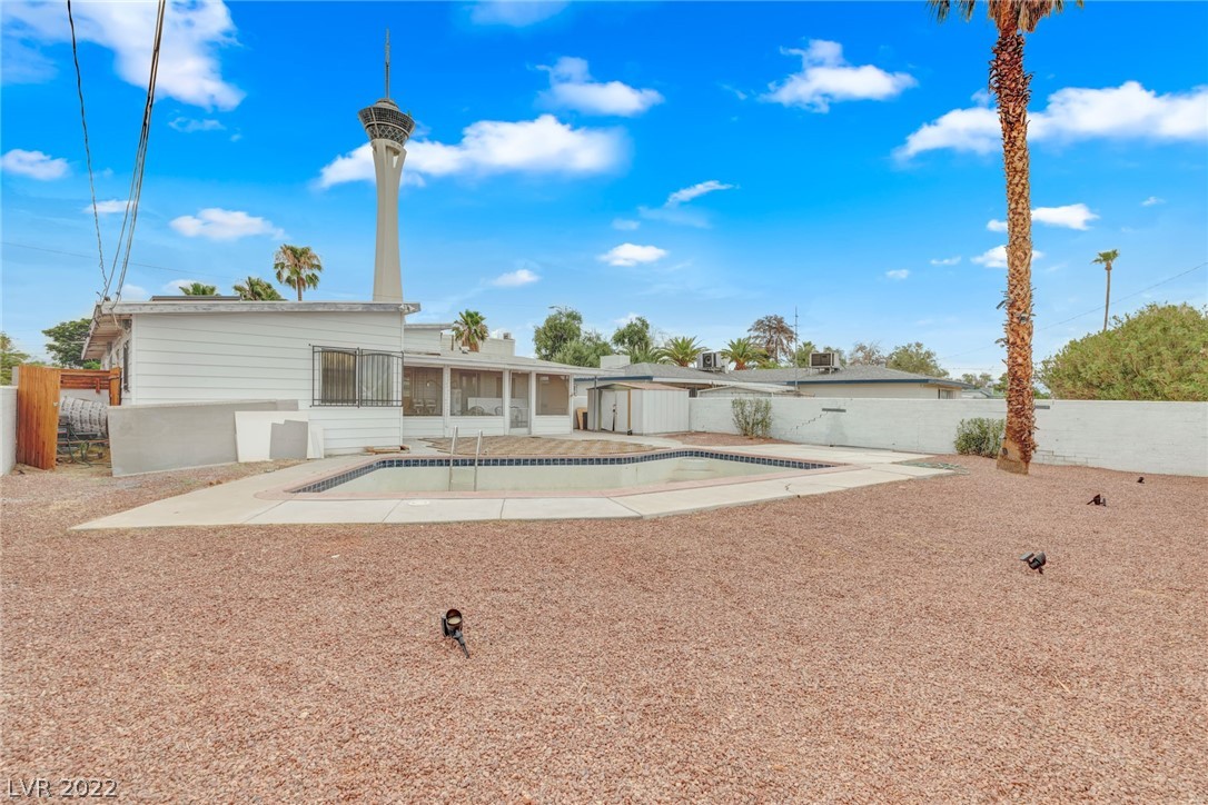 2217 Santa Rosa Drive Las Vegas, NV 89104 - Photo 3 of 28