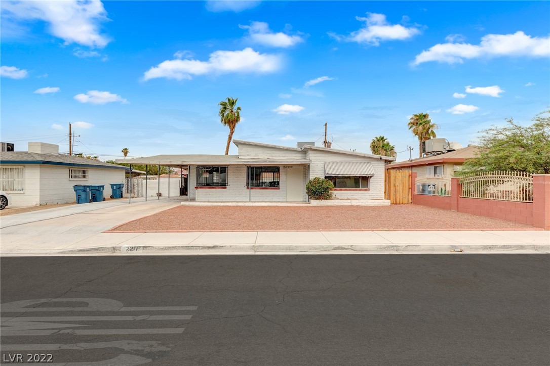 2217 Santa Rosa Drive Las Vegas, NV 89104 - Photo 4 of 28