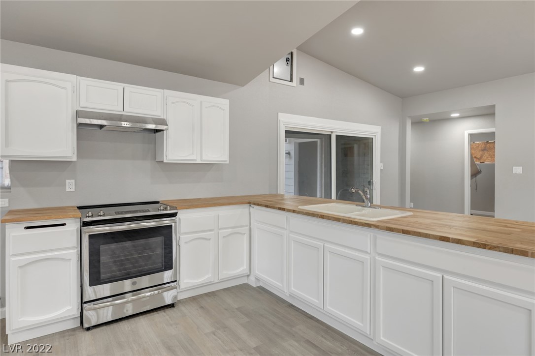 2217 Santa Rosa Drive Las Vegas, NV 89104 - Photo 8 of 28